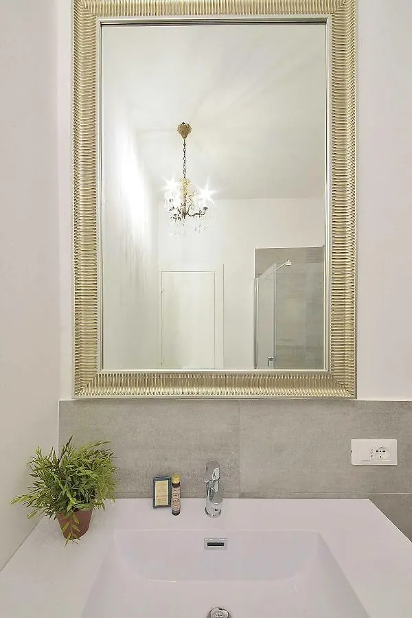 Casa Orchidea,Stylish, Walk To The Beach. Wifi/Ac Apartment Santa Margherita Ligure